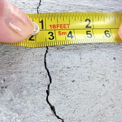 concrete-foundation-crack